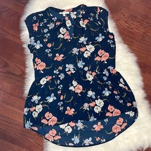 Dr2 Daniel Rainn Blue Floral Peplum Tunic Blouse with Cap Sleeves